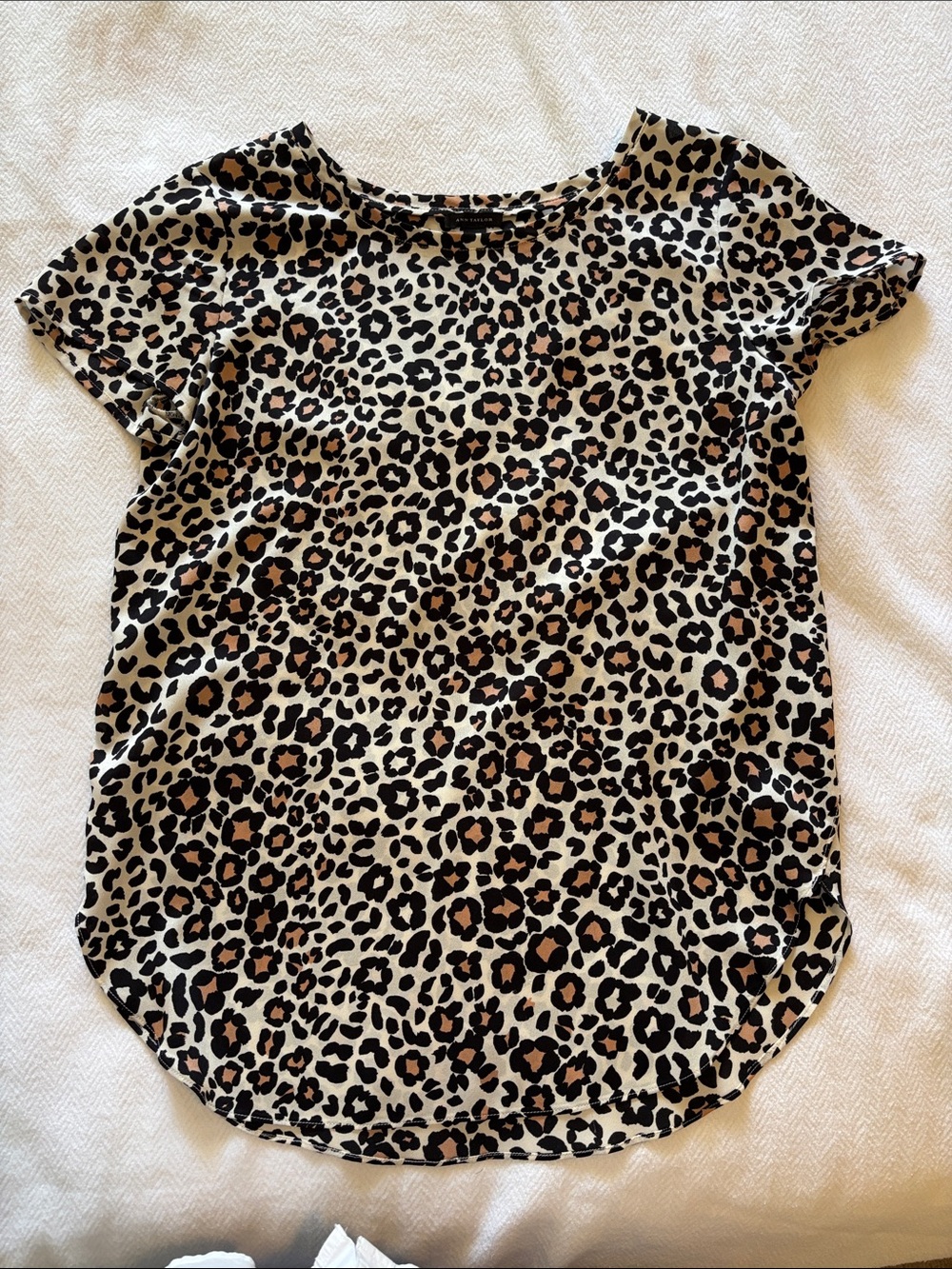 Ann Taylor Leopard Print Short Sleeve Shell Top- cream, tan & black
